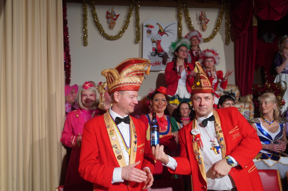 112 081 A7302105-2500