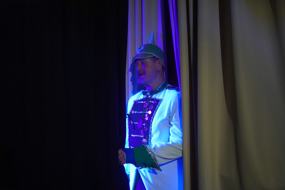 118 087 A7302415-2500