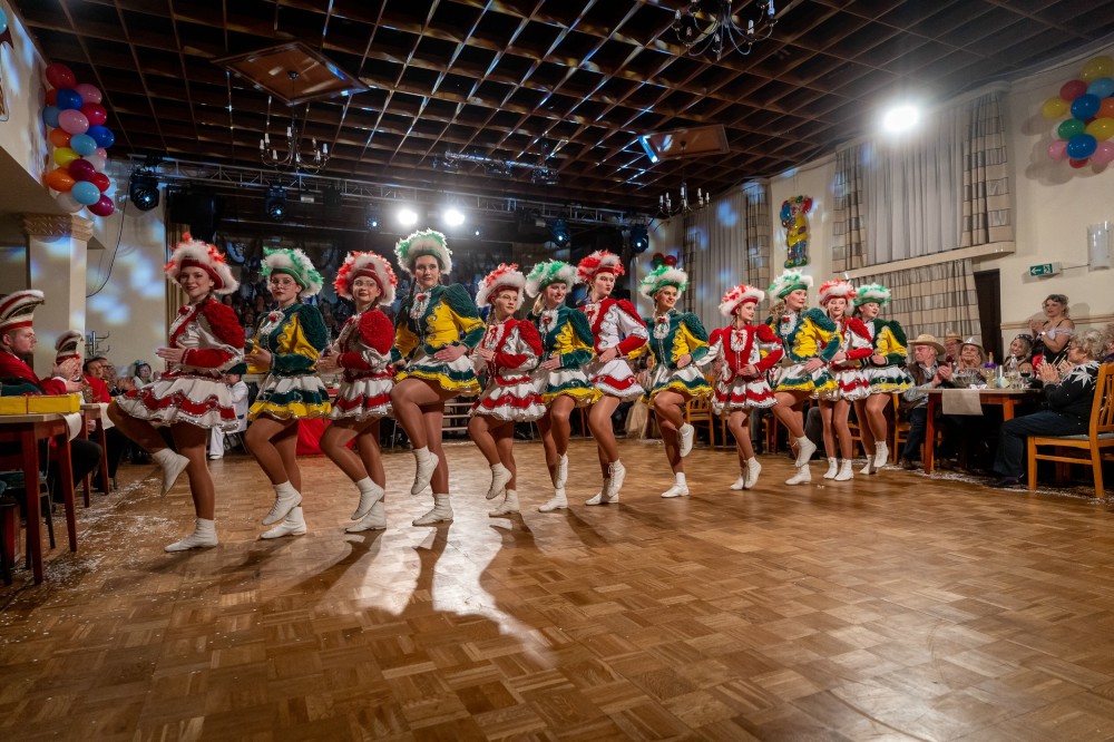 121 D 023 D 007 -2500A0000023 lr