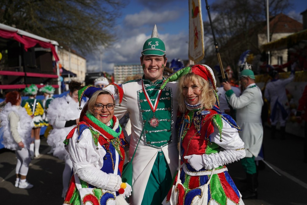 293 F CB 049 A7304837-2500