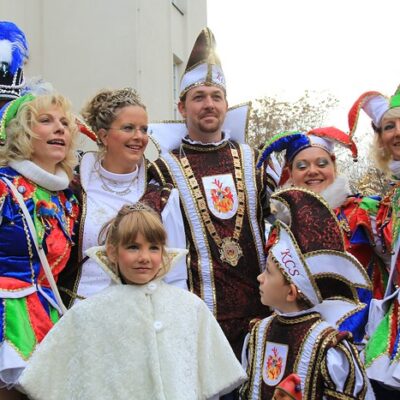 Prinz Hendrik I, Prinzessin Stefanie II, Kinderprinzessin Laura I, Kinderprinz Tom I