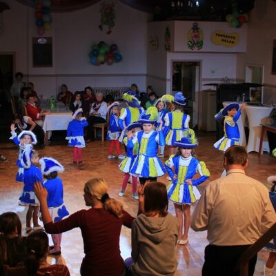 Die kleinen Funken haben wieder einen Tanz eingeübt.