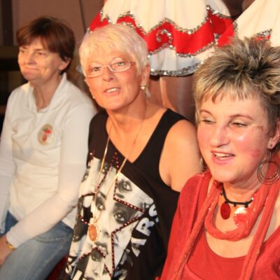 Sie kümmern sich um das leibliche wohl von allen auf der Bühne.