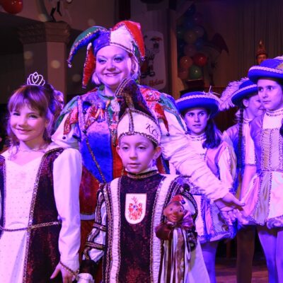 Das Kinderprinzenpaar muss ins Bett.