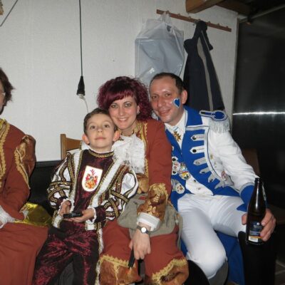 Morgen geht es zur Spatzen Gala.