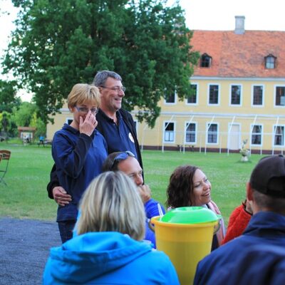 Zu tränen gerührt, der Verein freut sich mit euch !