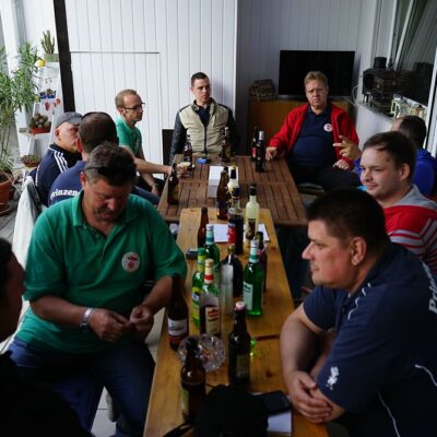 Danach gemütliches beisammensitzen.