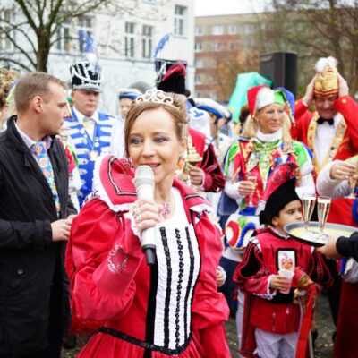 Unsere neue Prinzessin kann richtig gut reden.