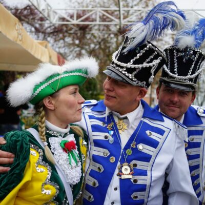 Die gehören zusammen.