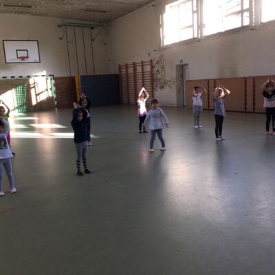 Nur ein paar Jungs fehlen  uns noch.